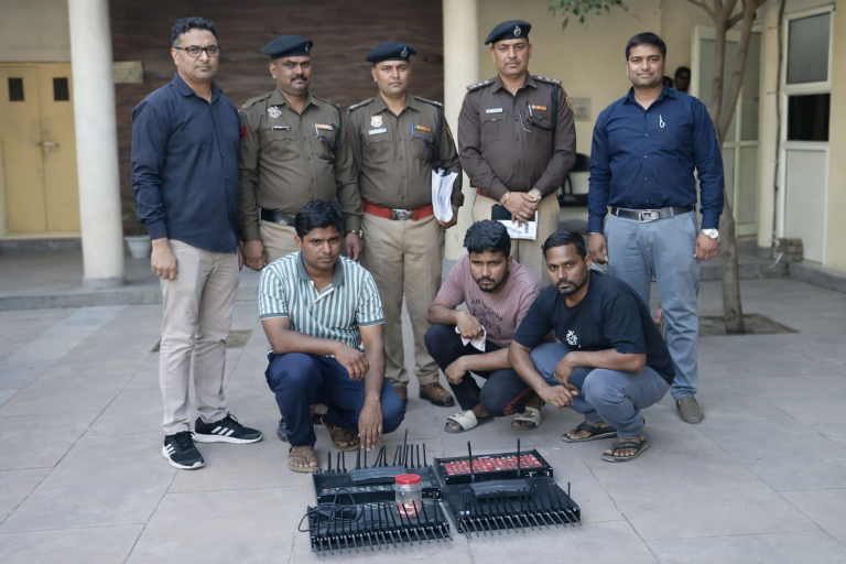 सरकारी अधिकारी को ही बना लिया शिकार! 2 करोड़ 13 लाख की ठगी, 256 सिम के साथ 3 आरोपी काबू