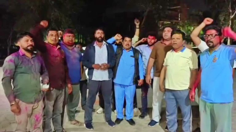 डॉक्टर को थप्पड़ जड़े, CHC से घसीटते हुए थाने ले गई पुलिस, SHO के साथ फोन पर हुआ था विवाद