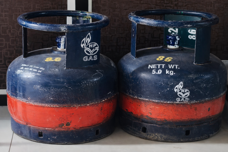 गैस संकट के बीच बड़ा ऐलान: अब 5Kg LPG बिना पता दिए भी खरीदा जा सकेगा